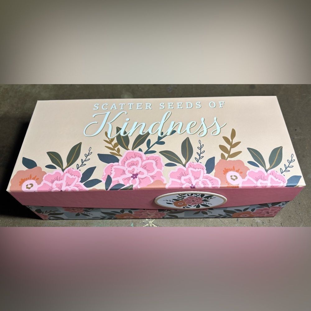 New Scatter Seeds of Kindness Decorative Printed Gift Box NWT Nesting Box